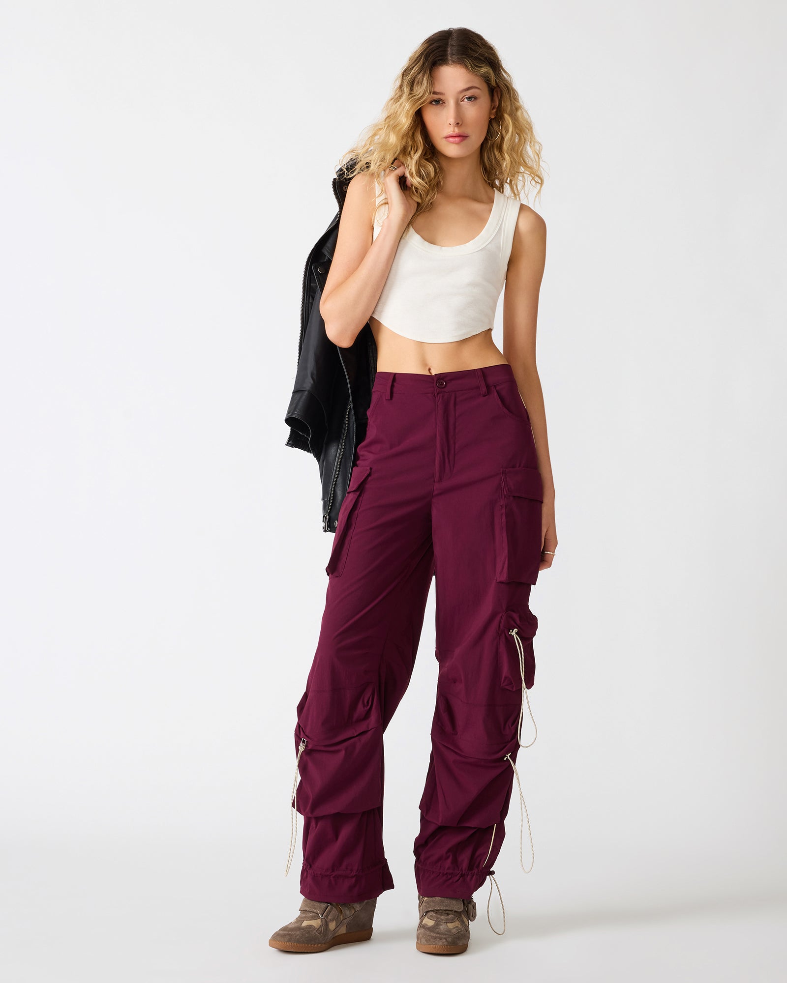 JACEY Deep Fig Mid-Rise Parachute Women's Pant | Steve Madden
