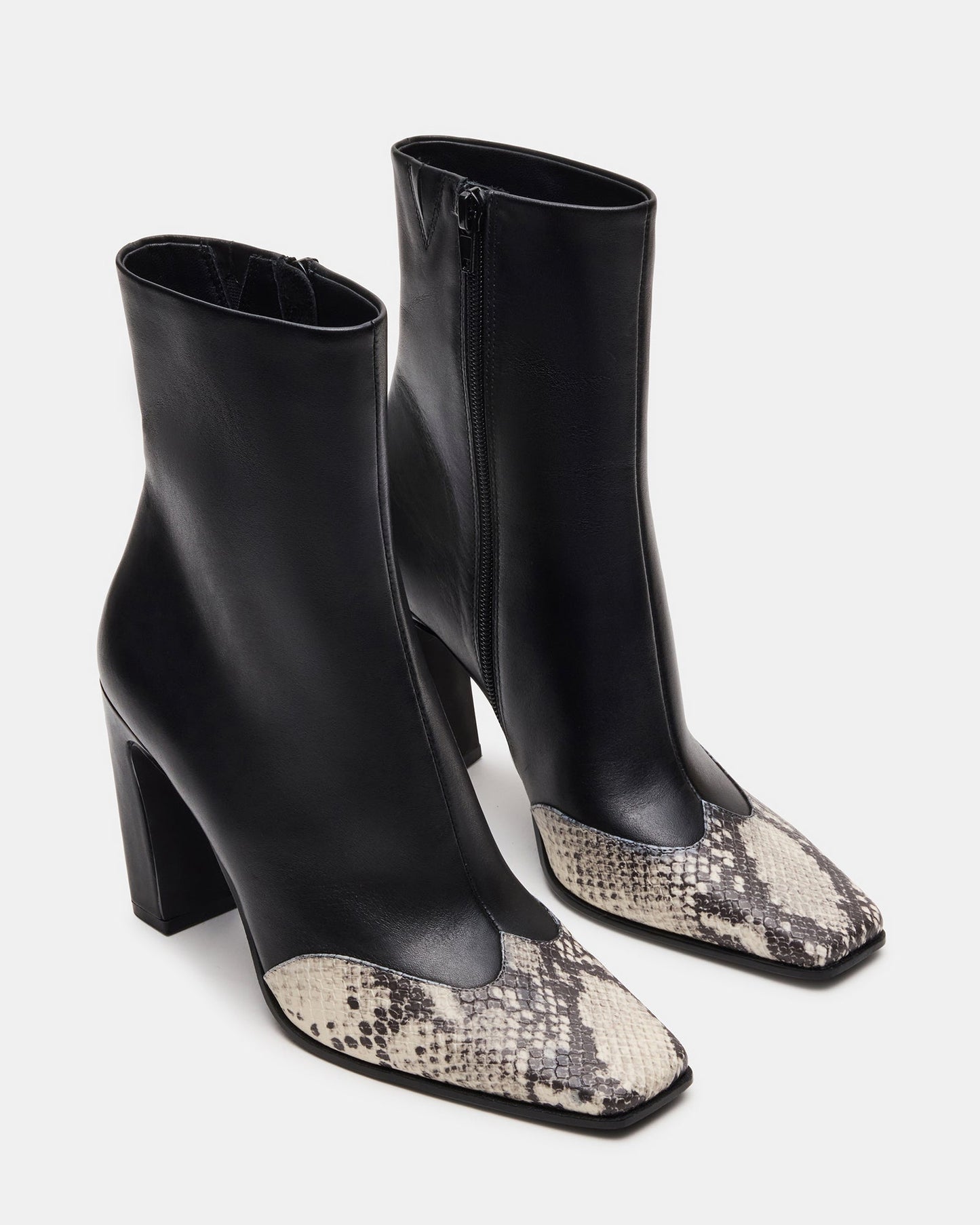 LYLE BLACK LEATHER WITH SNAKE