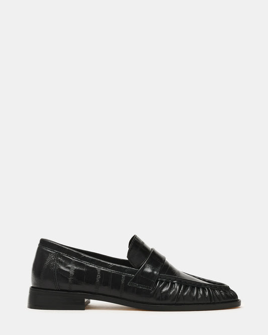 RONIE Black Eel Scrunched Women's Loafer | Steve Madden